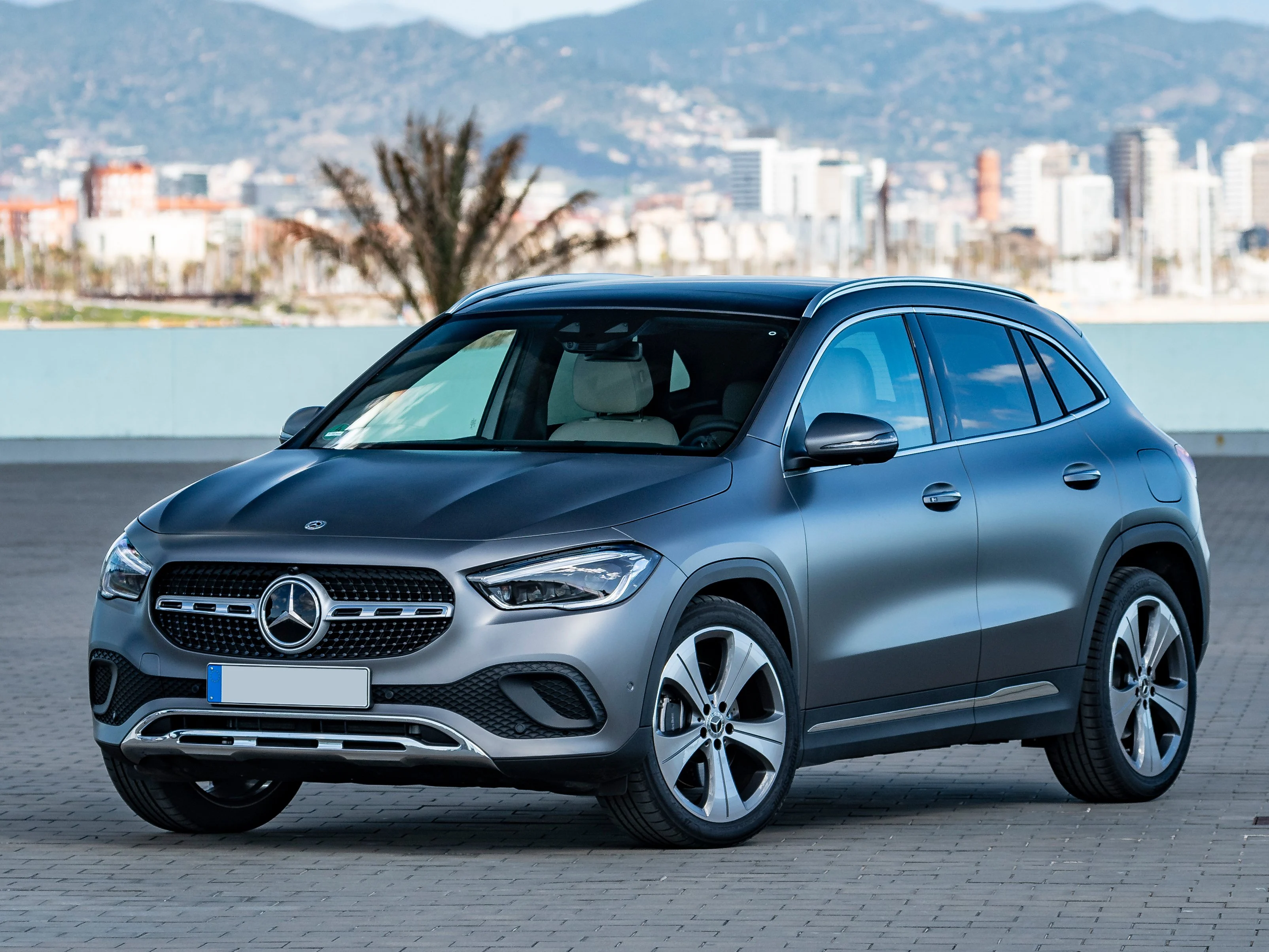 mercedes gla usata milano