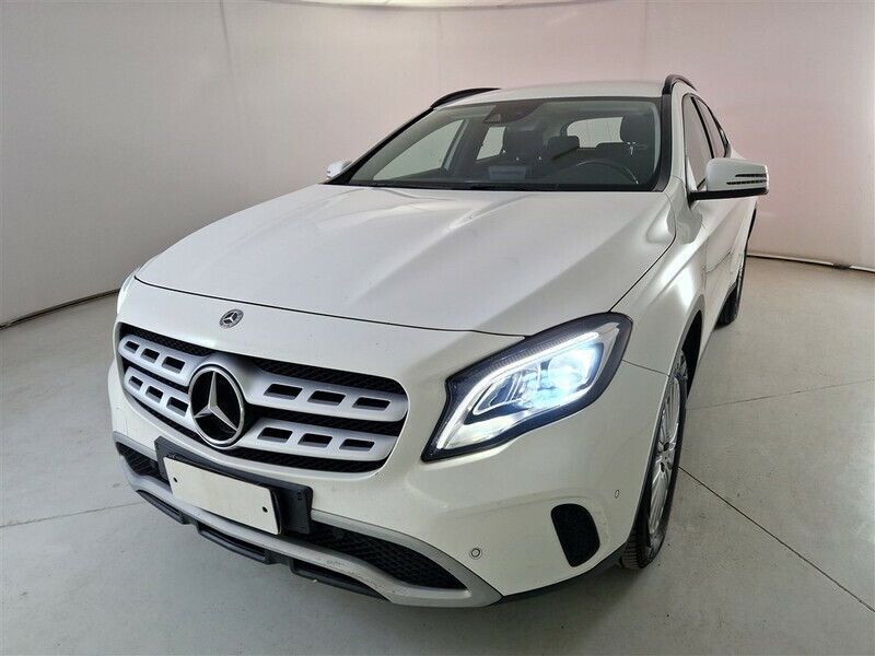 mercedes gla usata milano