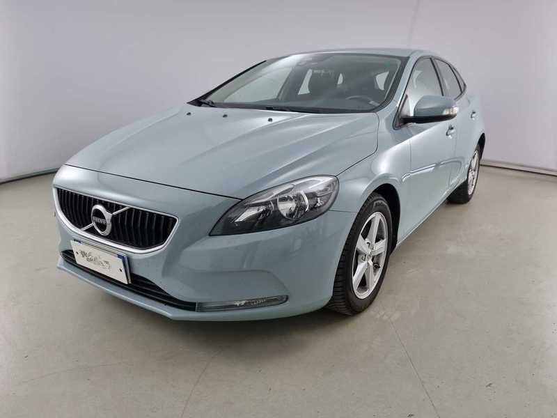 volvo v40 usata milano